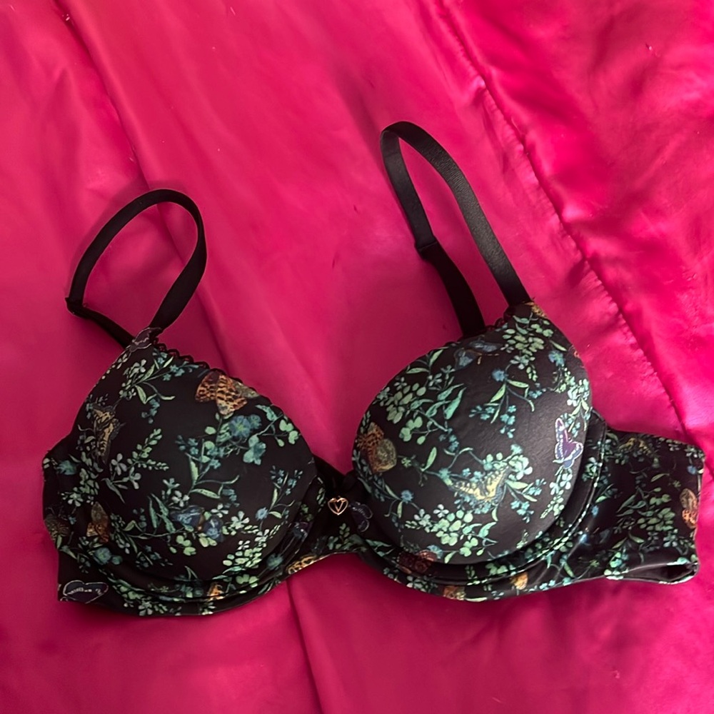 32a body by Victoria Demi bra